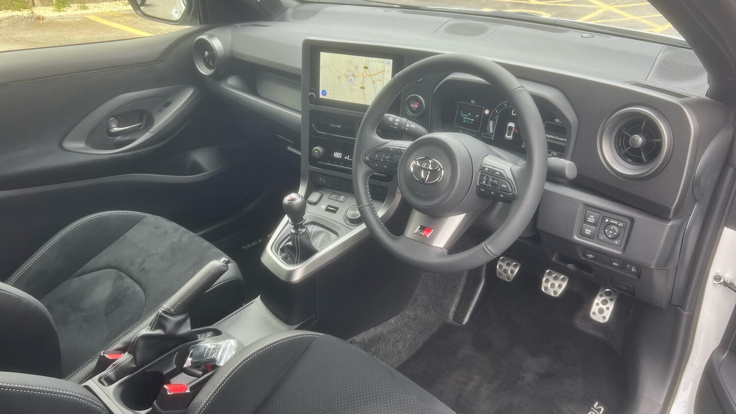 Used Toyota Yaris 2025 for sale - 76311294: Photo 50
