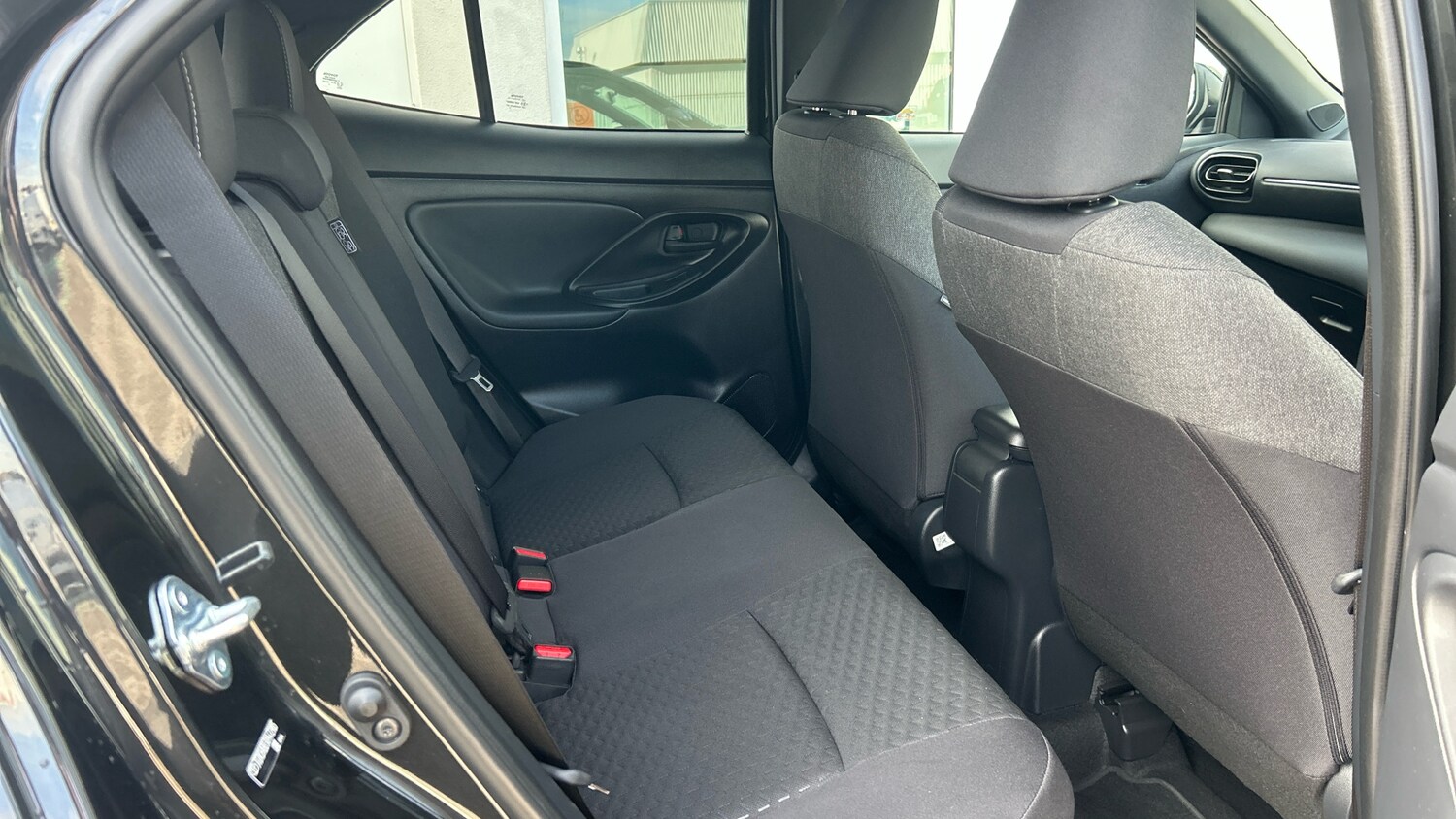 Used Toyota Yaris Cross 2025 for sale - 76461711: Photo 12