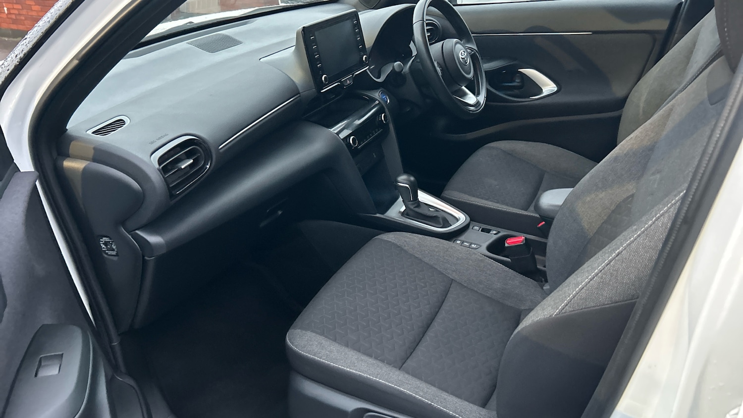 Used Toyota Yaris Cross 2022 for sale - 77365126: Photo 10