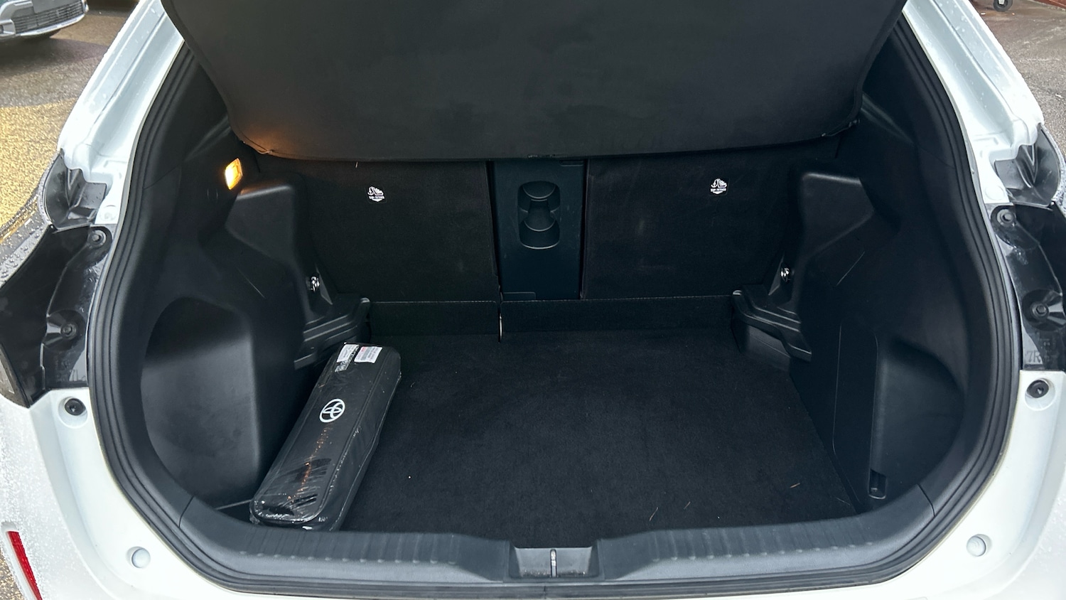 Used Toyota Yaris Cross 2022 for sale - 77365126: Photo 14