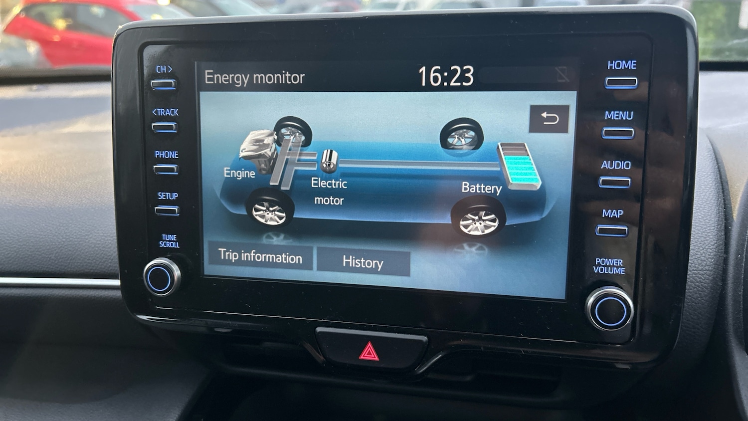 Used Toyota Yaris Cross 2022 for sale - 77365126: Photo 29