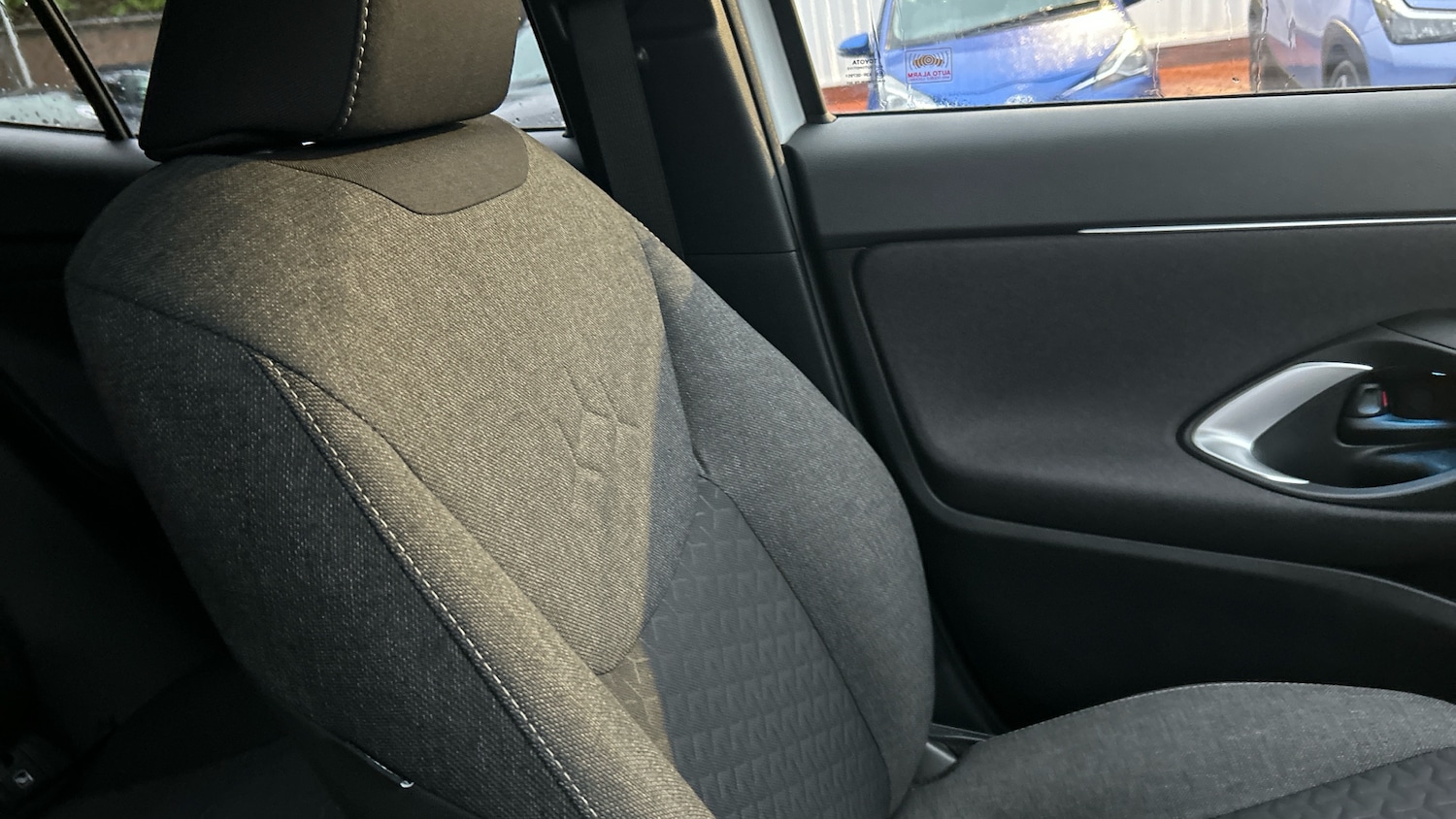 Used Toyota Yaris Cross 2022 for sale - 77365126: Photo 33