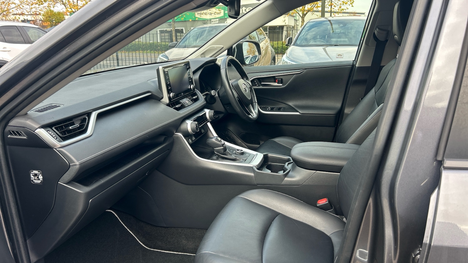 Used Toyota RAV4 2021 for sale - 76882296: Photo 10