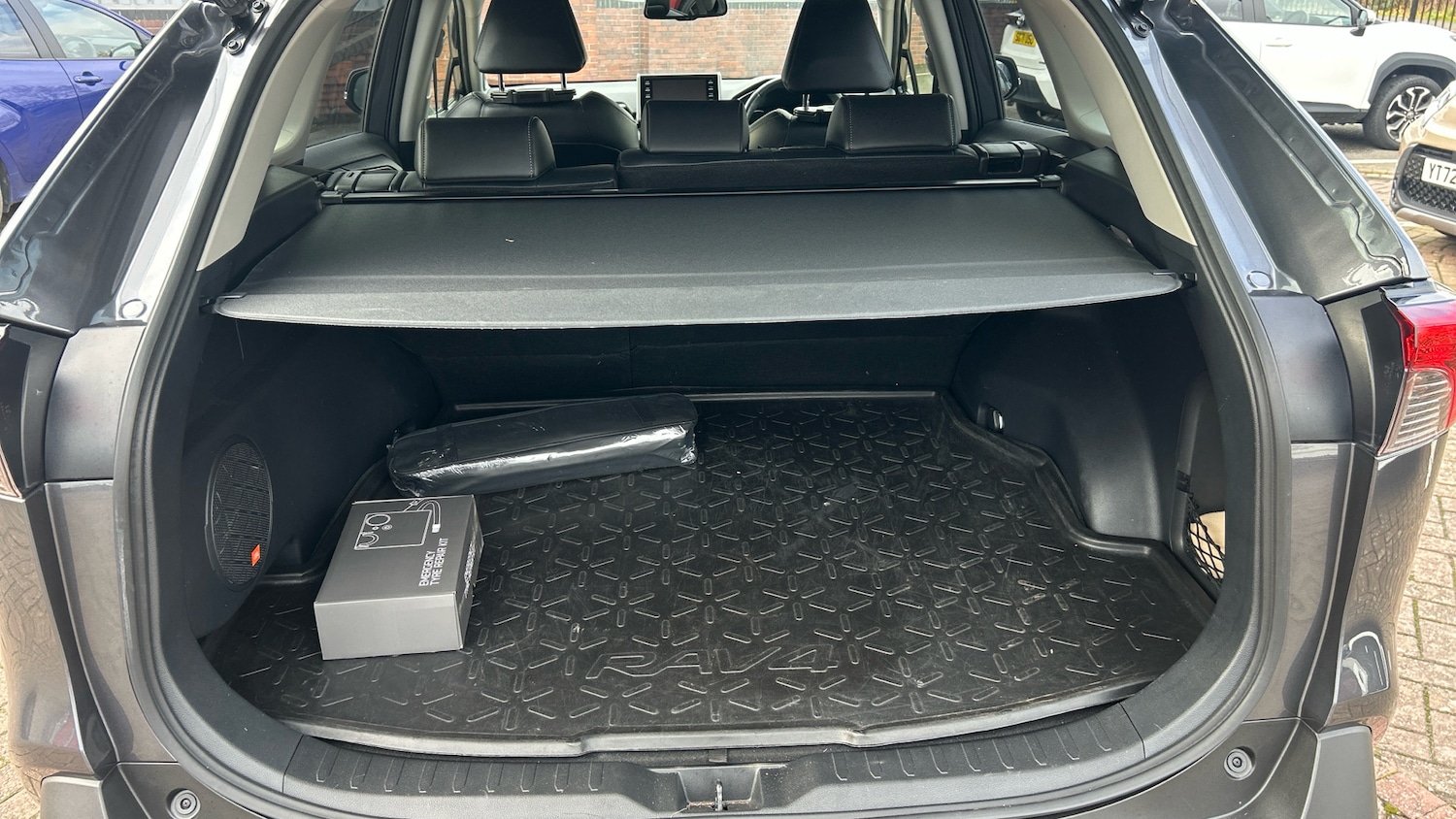 Used Toyota RAV4 2021 for sale - 76882296: Photo 14