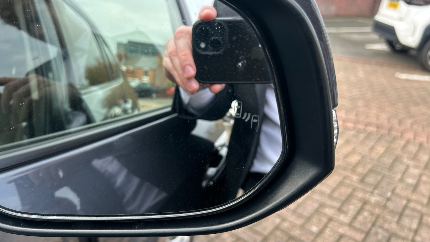 Used Toyota RAV4 2021 for sale - 76882296: Photo 30