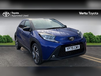 2025 (75) - 1.0 VVT-i Edge 5dr Petrol Hatchback