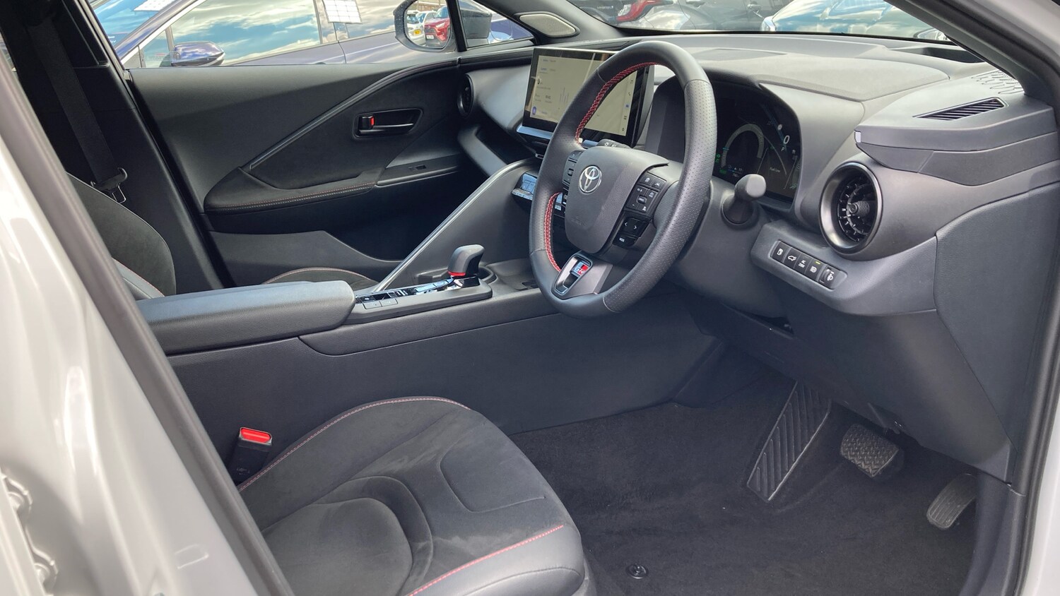 Used Toyota C-HR 2024 for sale - 76263769: Photo 11