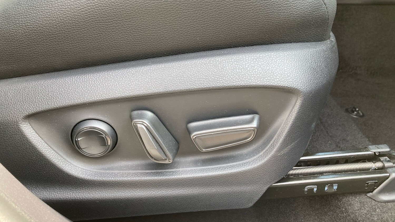 Used Toyota C-HR 2024 for sale - 76263769: Photo 36