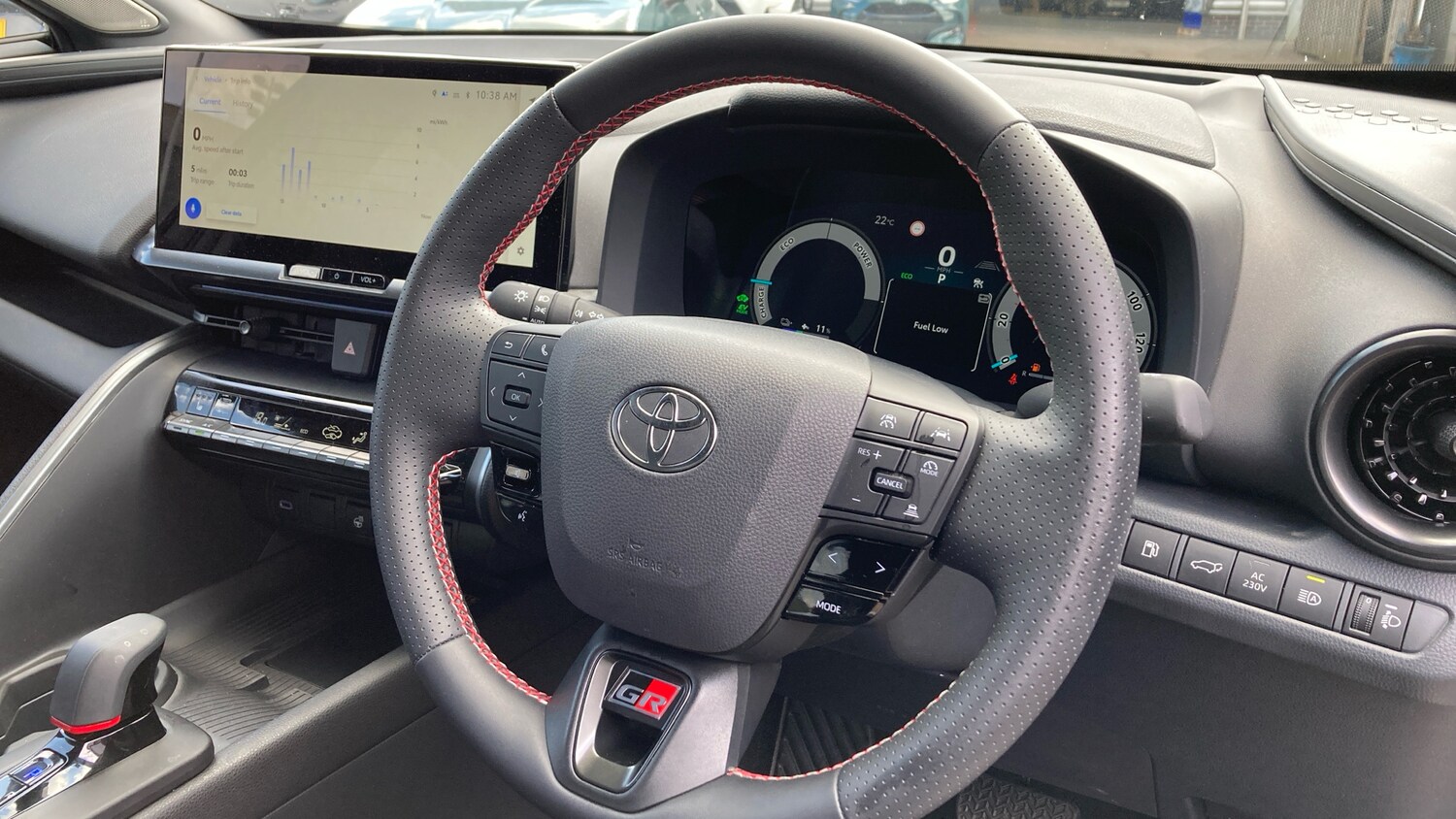 Used Toyota C-HR 2024 for sale - 76263769: Photo 8
