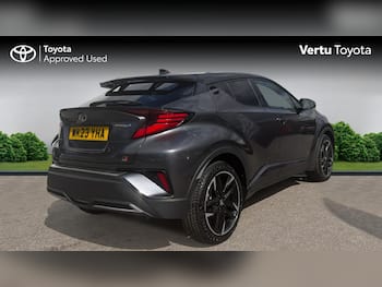 Used Toyota C-HR 2023 for sale - 79557143: Photo