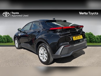 Used Toyota C-HR 2025 for sale - 79057853: Photo