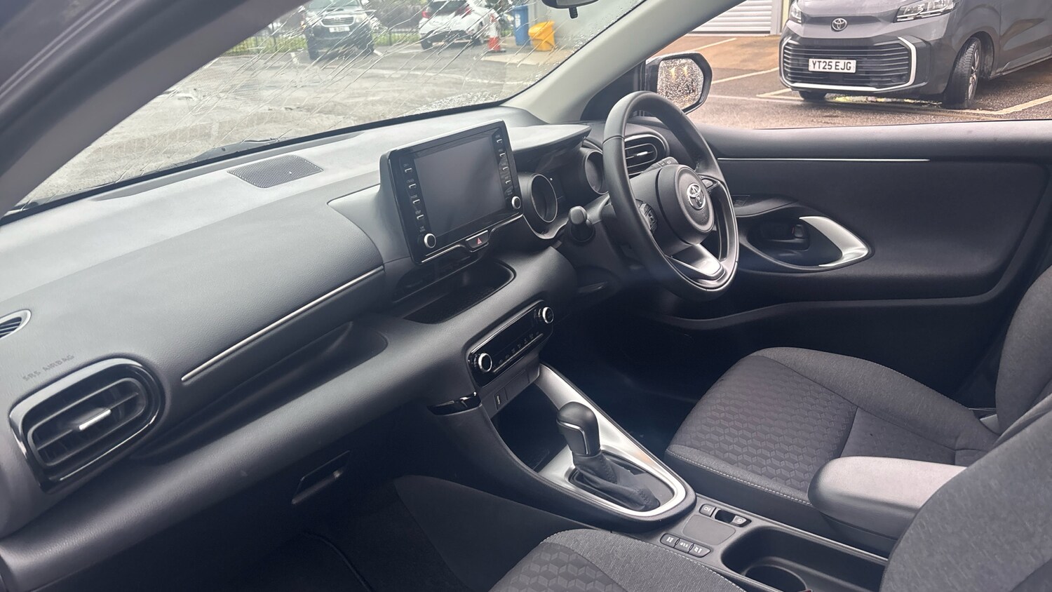 Used Toyota Yaris 2023 for sale - 77350321: Photo 10