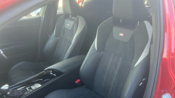 Used Toyota C-HR 2022 for sale - 76222196: Photo 34