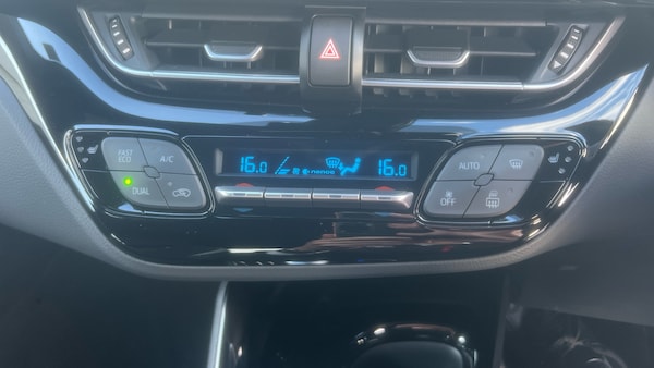Used Toyota C-HR 2022 for sale - 76222196: Photo 40