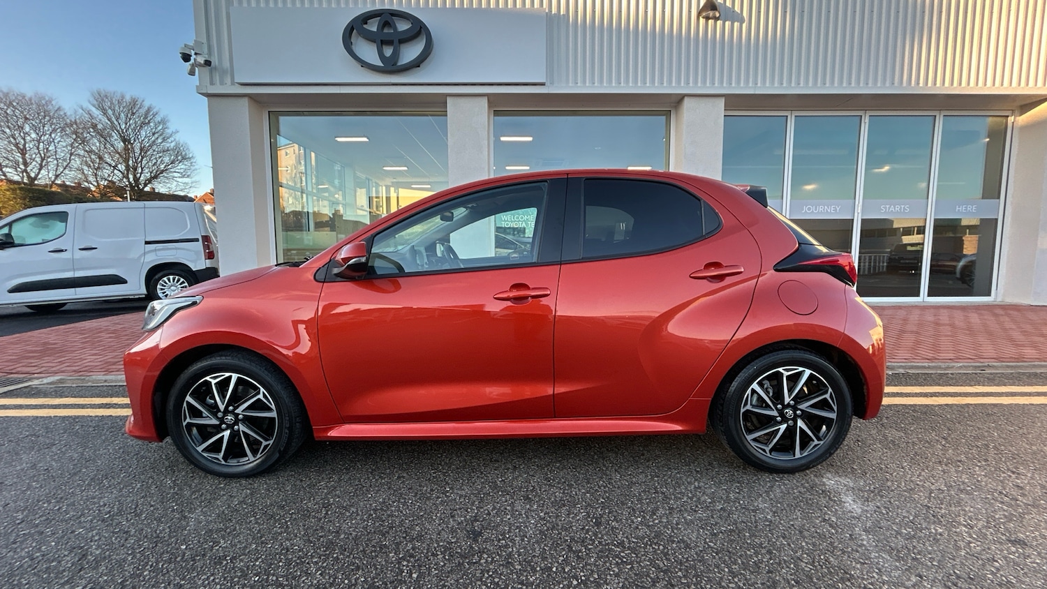 Used Toyota Yaris 2022 for sale - 76796796: Photo 17