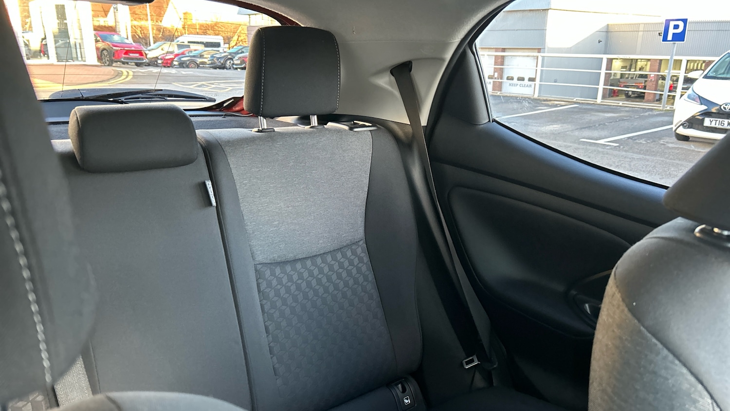 Used Toyota Yaris 2022 for sale - 76796796: Photo 31