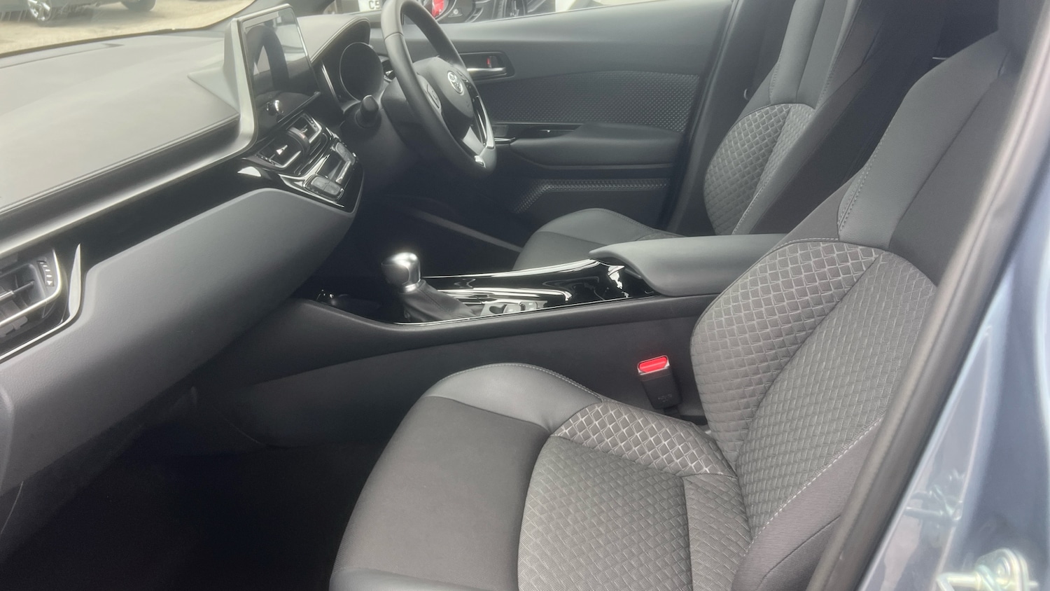 Used Toyota C-HR 2022 for sale - 76344562: Photo 10
