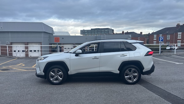 Used Toyota RAV4 2020 for sale - 76319520: Photo 17