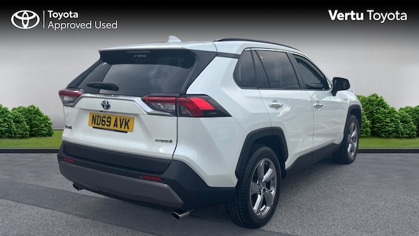 Used Toyota RAV4 2020 for sale - 76319520: Photo 2