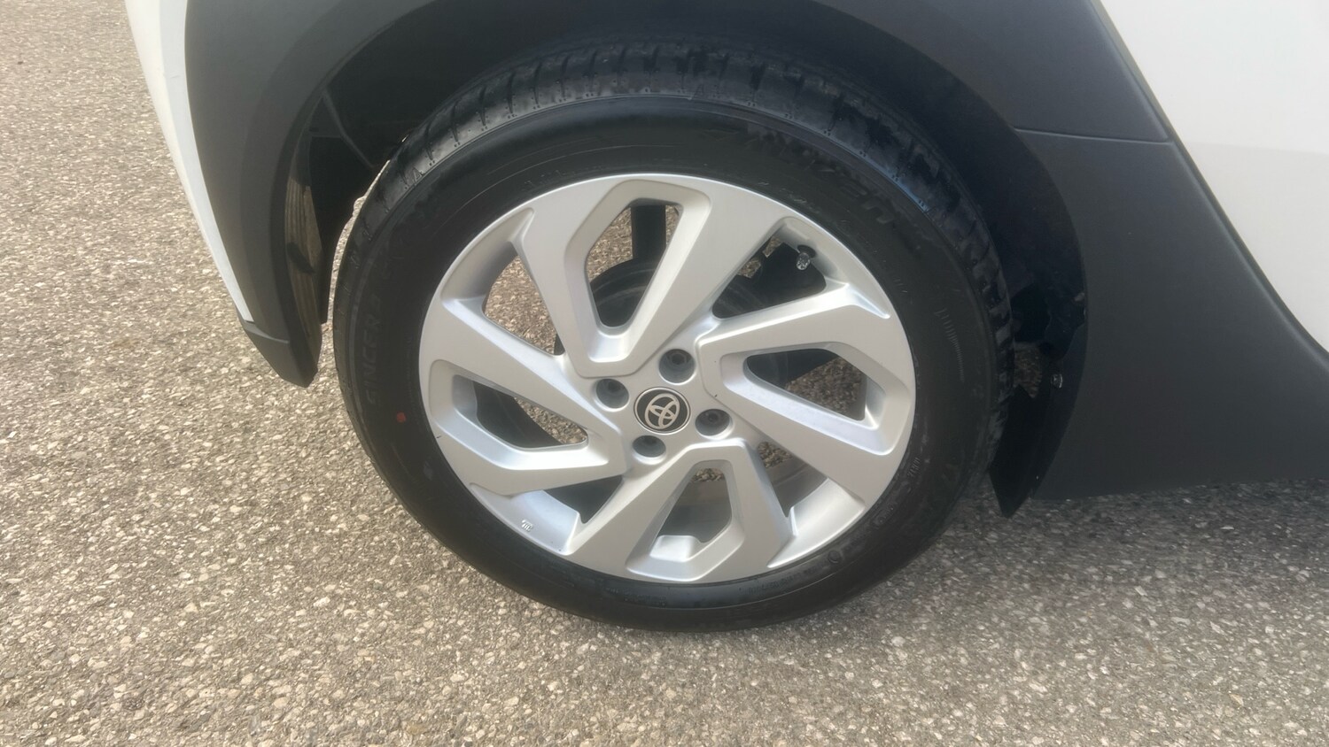 Used Toyota Aygo X 2023 for sale - 77963101: Photo 23