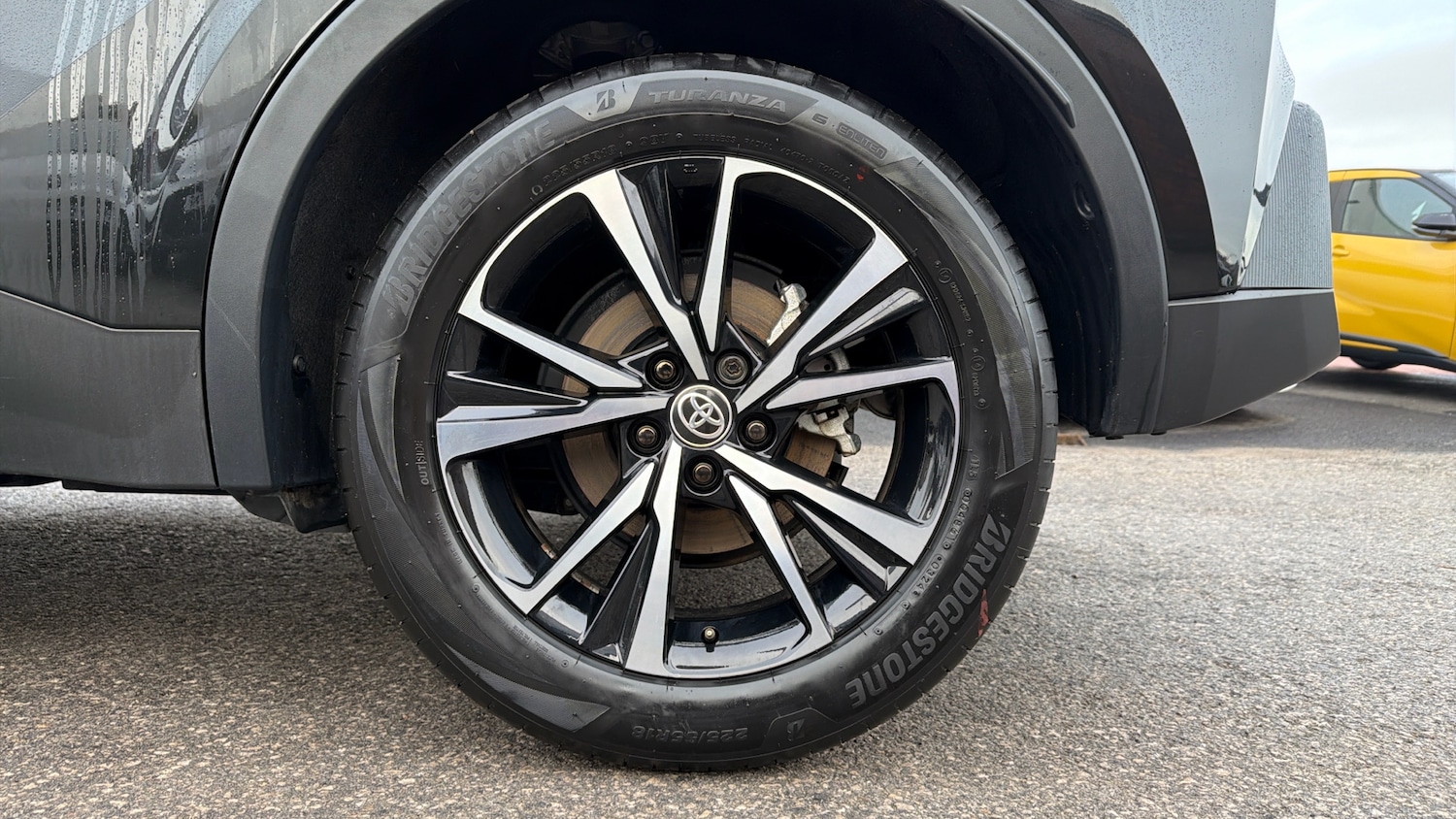 Used Toyota C-HR 2024 for sale - 77282930: Photo 18