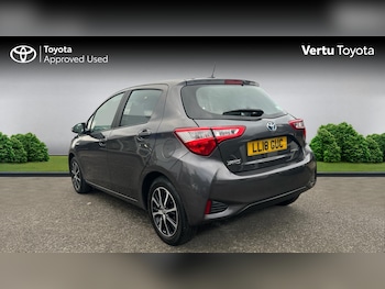Used Toyota Yaris 2018 for sale - 77365103: Photo