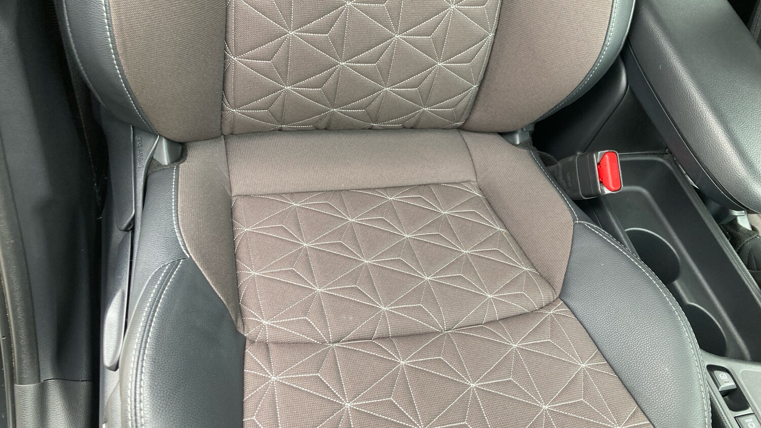 Used Toyota Yaris Cross 2024 for sale - 78190888: Photo 14