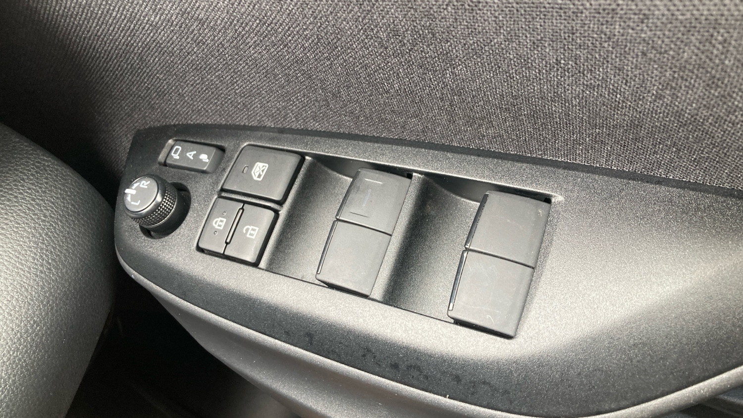 Used Toyota Yaris Cross 2024 for sale - 78190888: Photo 31