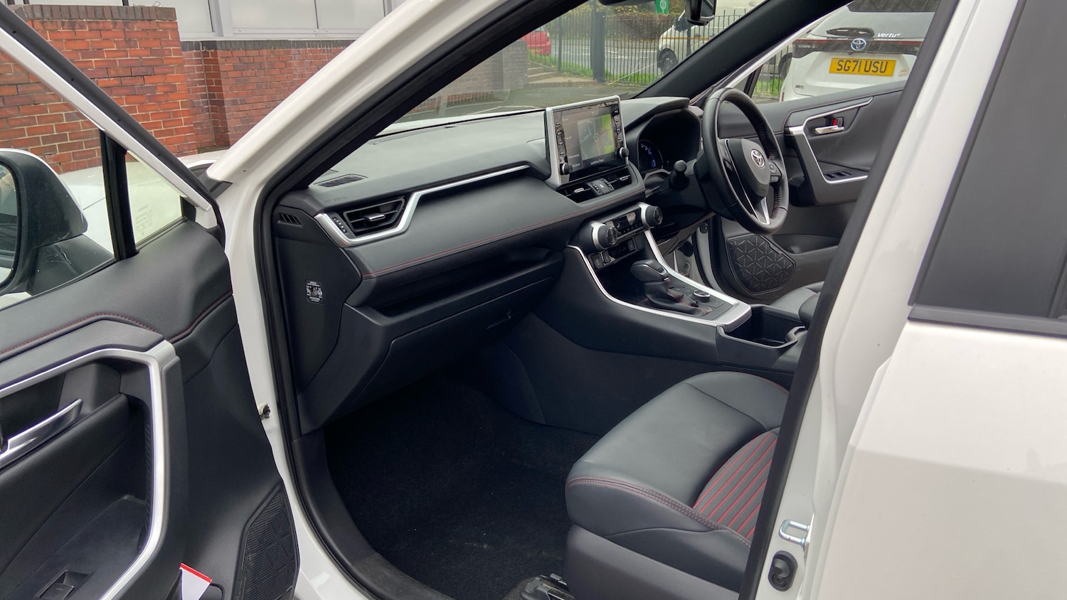 Used Toyota RAV4 2022 for sale - 76531339: Photo 11