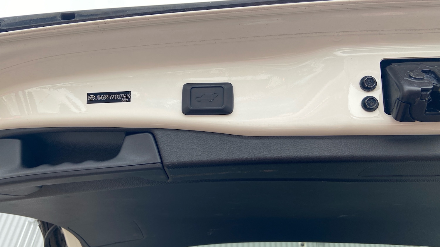 Used Toyota RAV4 2022 for sale - 76531339: Photo 23