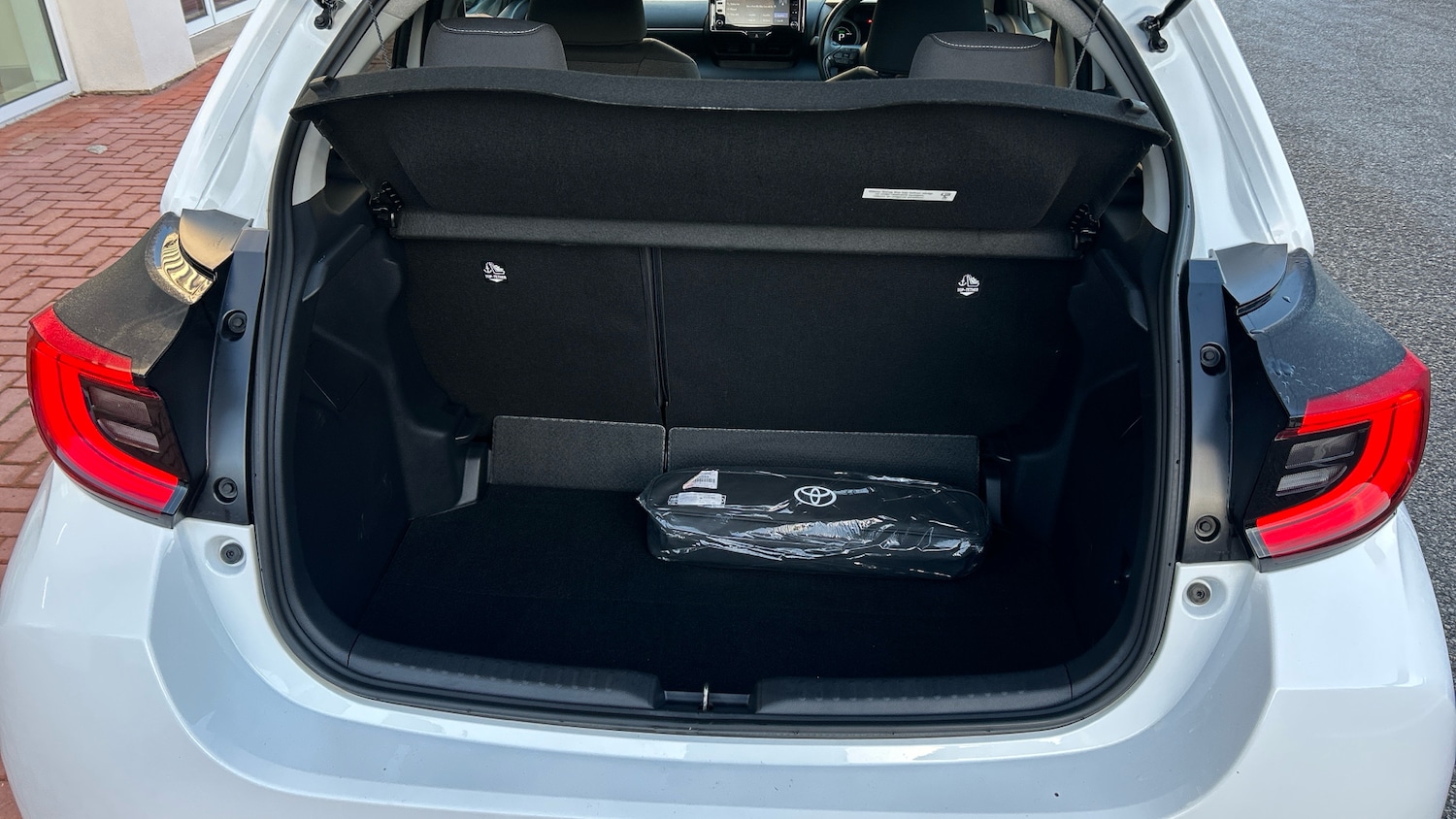 Used Toyota Yaris 2023 for sale - 76719262: Photo 14