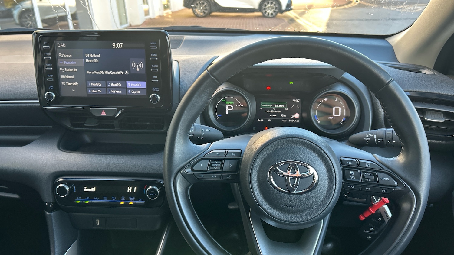 Used Toyota Yaris 2023 for sale - 76719262: Photo 6