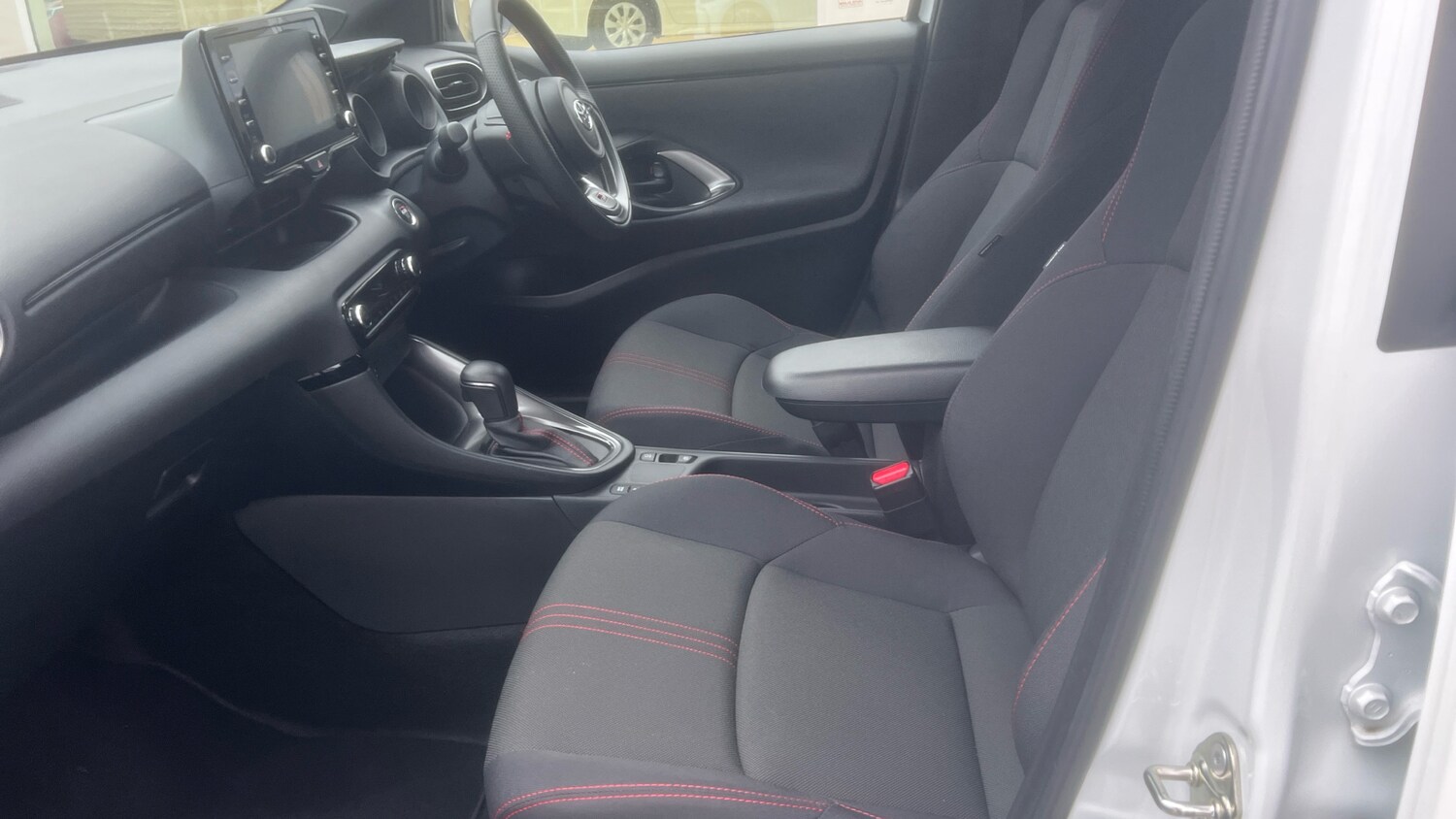 Used Toyota Yaris 2023 for sale - 77817856: Photo 10