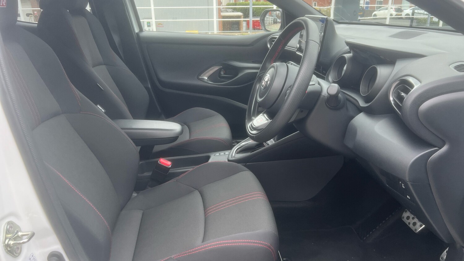 Used Toyota Yaris 2023 for sale - 77817856: Photo 11