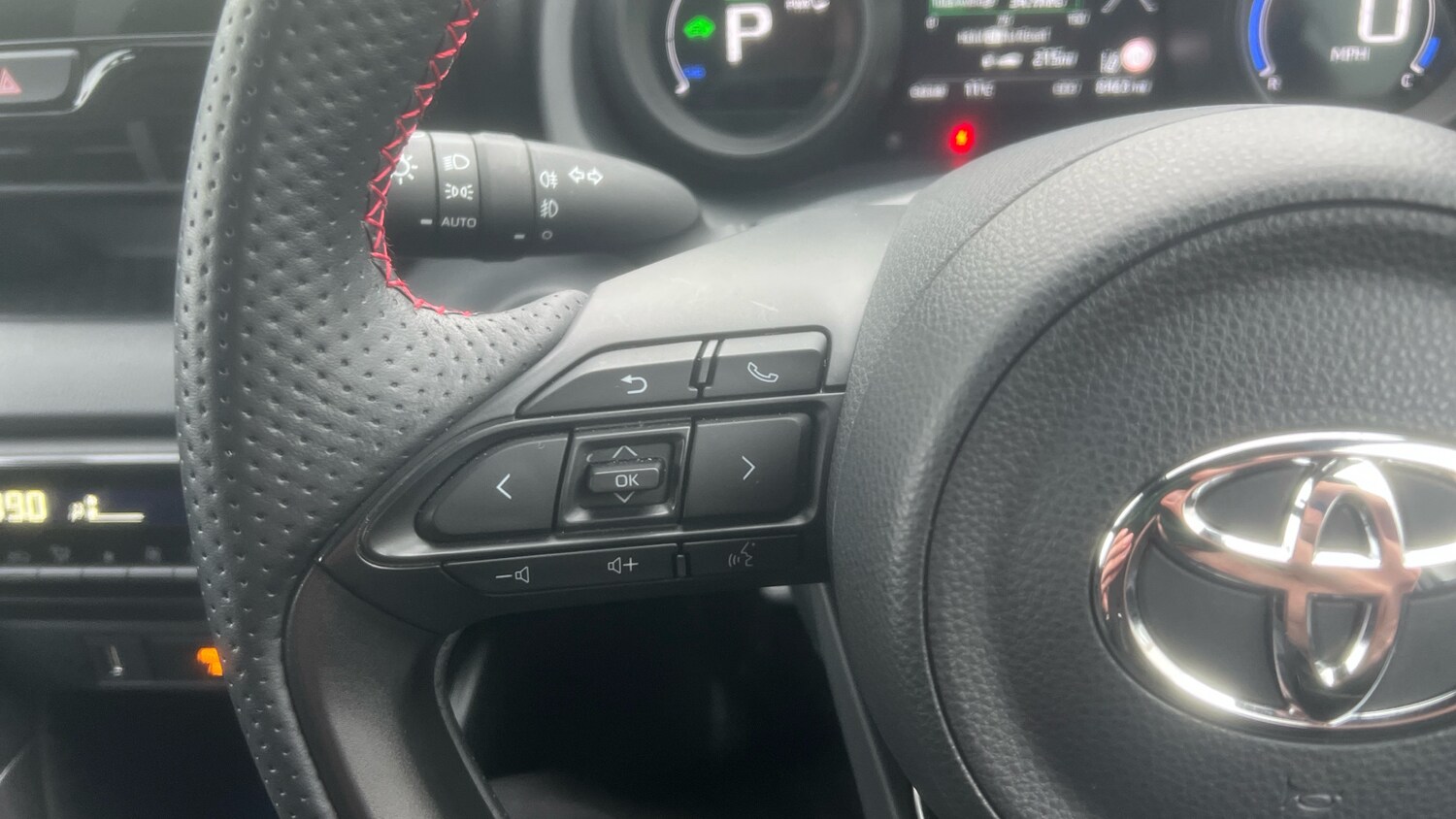 Used Toyota Yaris 2023 for sale - 77817856: Photo 38