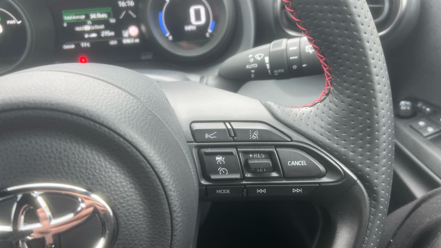 Used Toyota Yaris 2023 for sale - 77817856: Photo 39