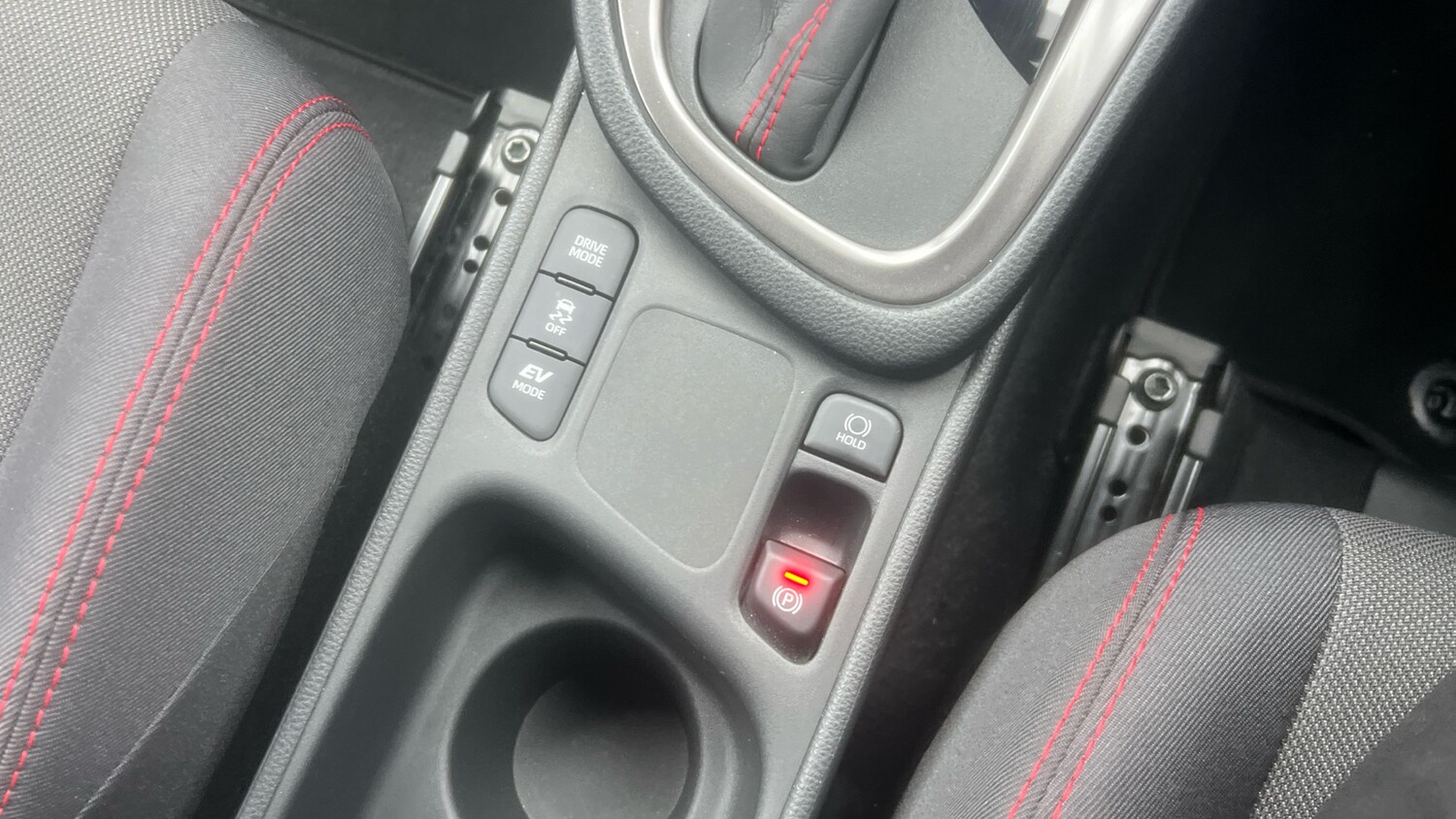 Used Toyota Yaris 2023 for sale - 77817856: Photo 40