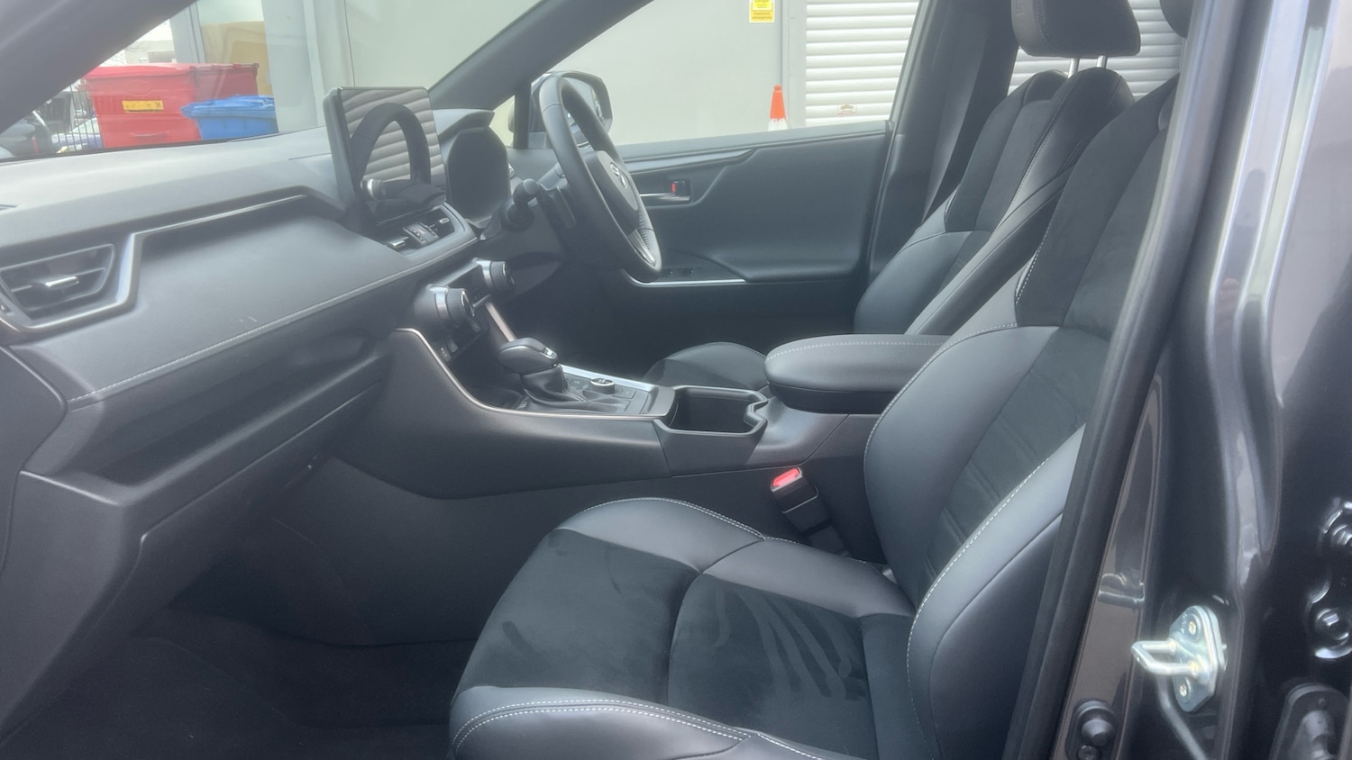 Used Toyota RAV4 2025 for sale - 77323843: Photo 10