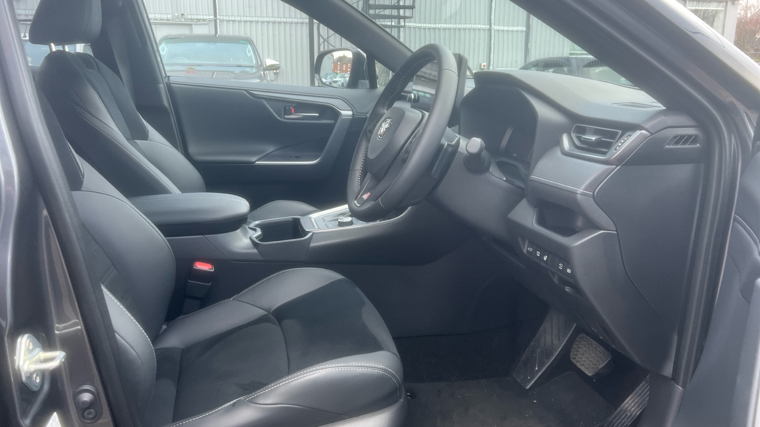 Used Toyota RAV4 2025 for sale - 77323843: Photo 11