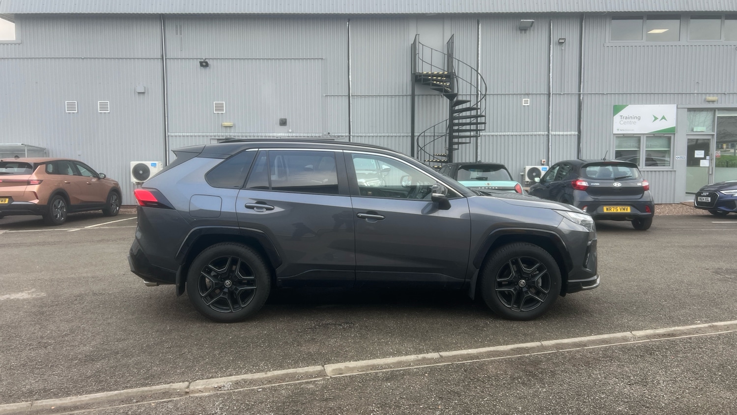 Used Toyota RAV4 2025 for sale - 77323843: Photo 16