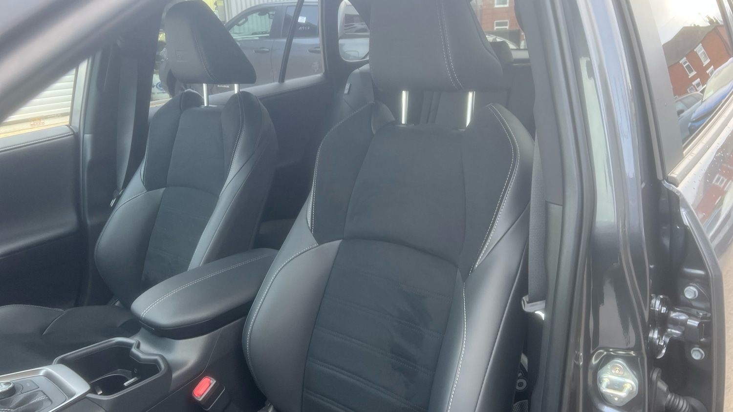 Used Toyota RAV4 2025 for sale - 77323843: Photo 24