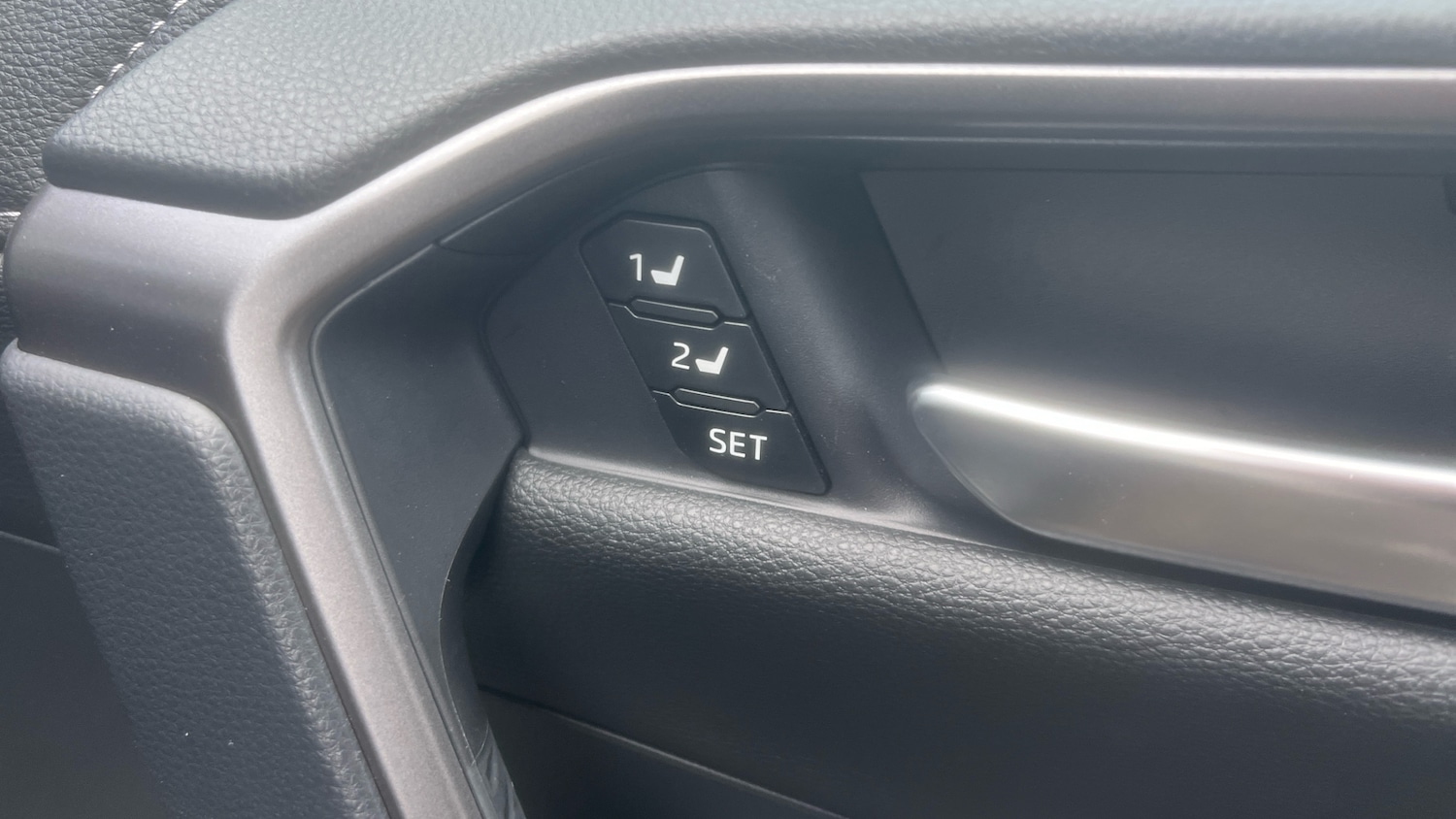 Used Toyota RAV4 2025 for sale - 77323843: Photo 30