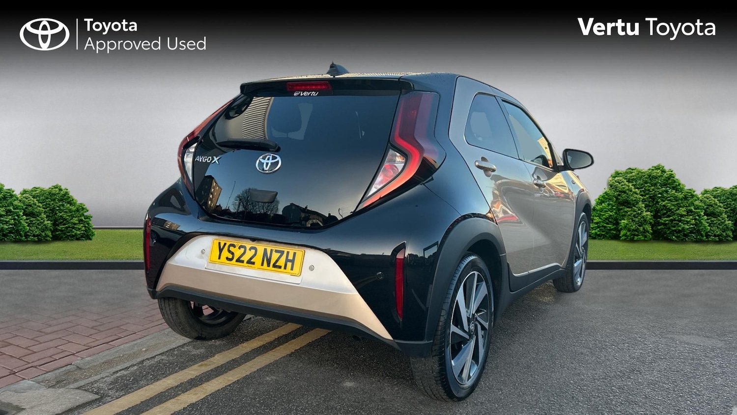 Used Toyota Aygo X 2022 for sale - 76719256: Photo 2