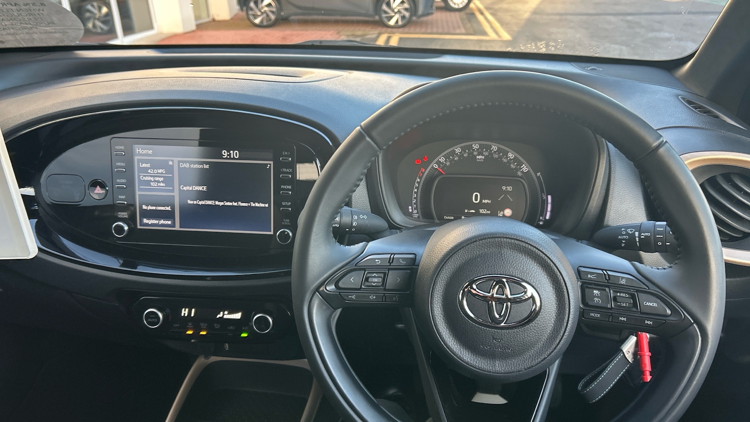 Used Toyota Aygo X 2022 for sale - 76719256: Photo 6