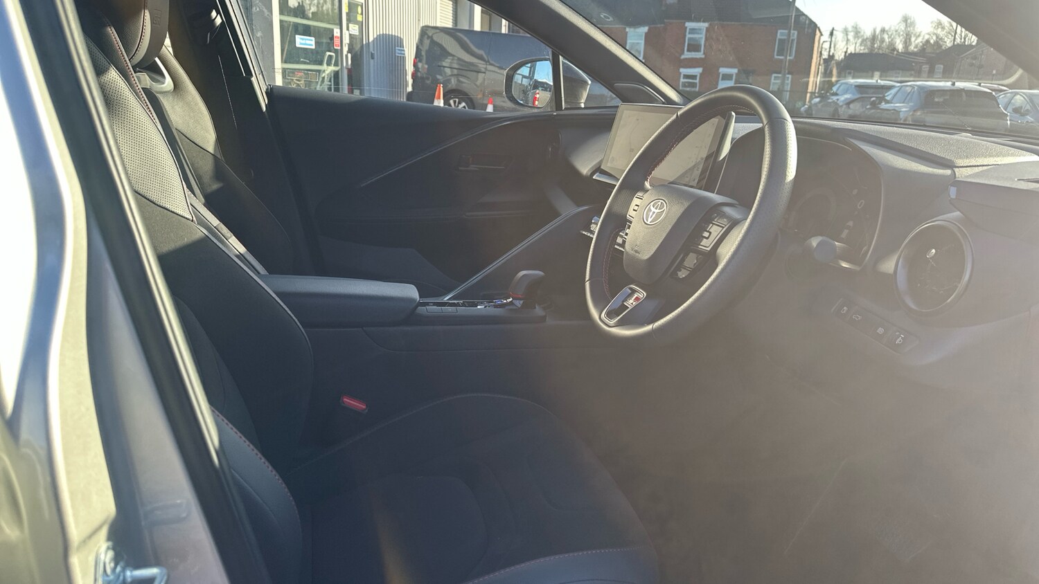 Used Toyota C-HR 2025 for sale - 76859096: Photo 11