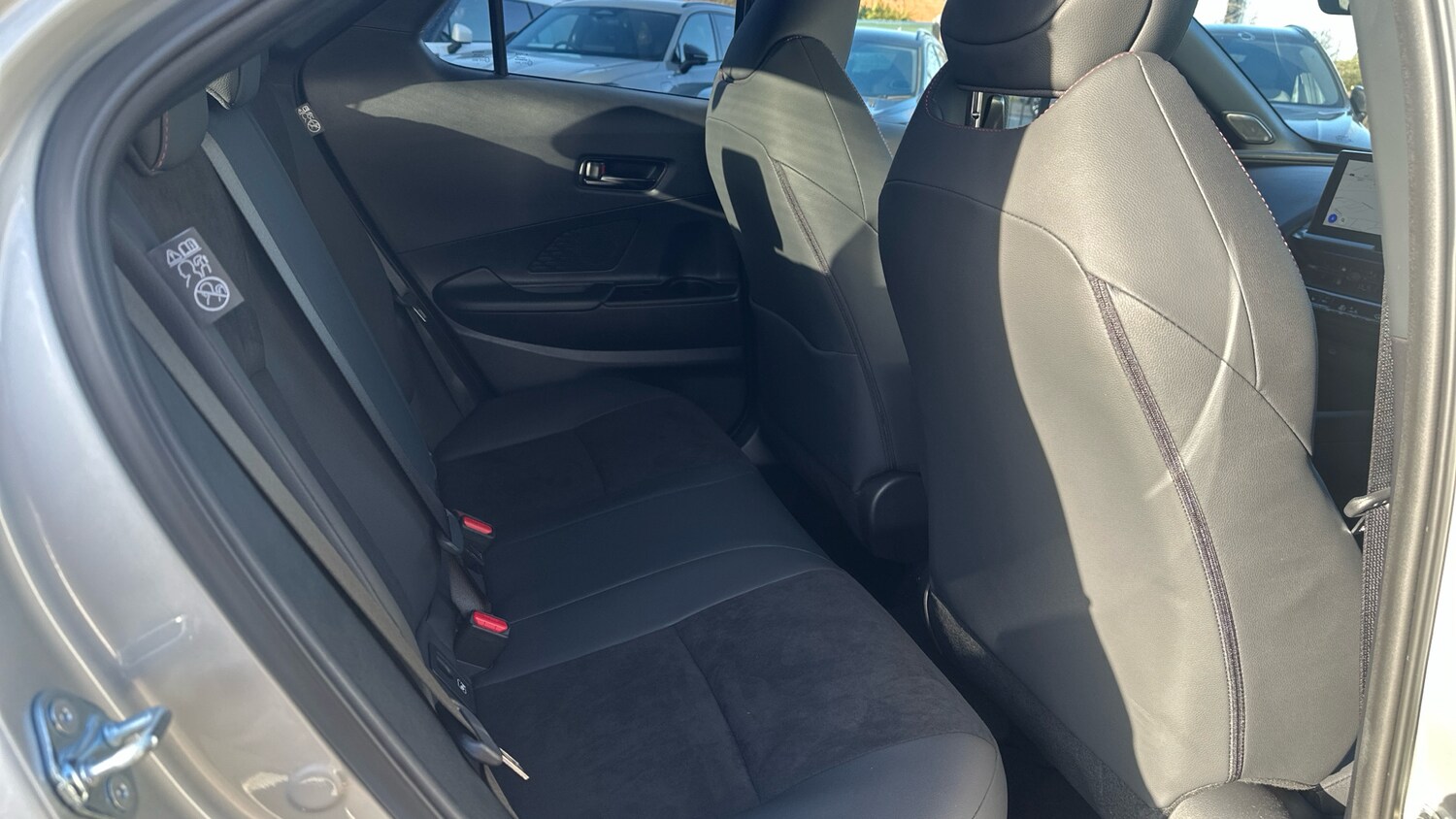 Used Toyota C-HR 2025 for sale - 76859096: Photo 12