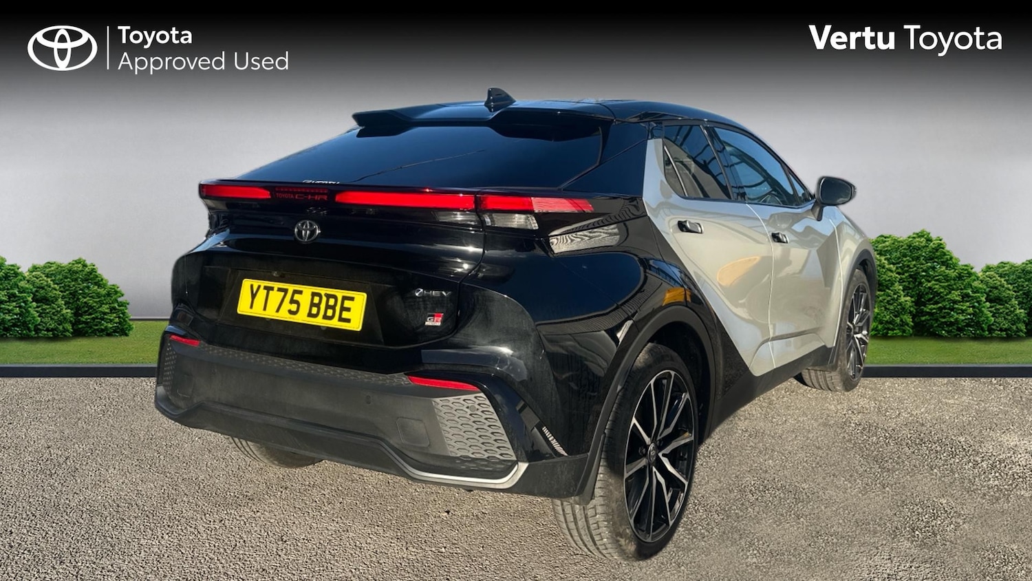 Used Toyota C-HR 2025 for sale - 76859096: Photo 2