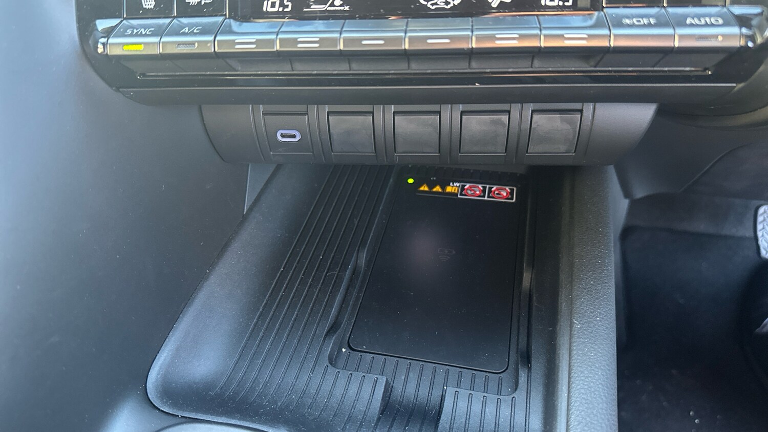 Used Toyota C-HR 2025 for sale - 76859096: Photo 29