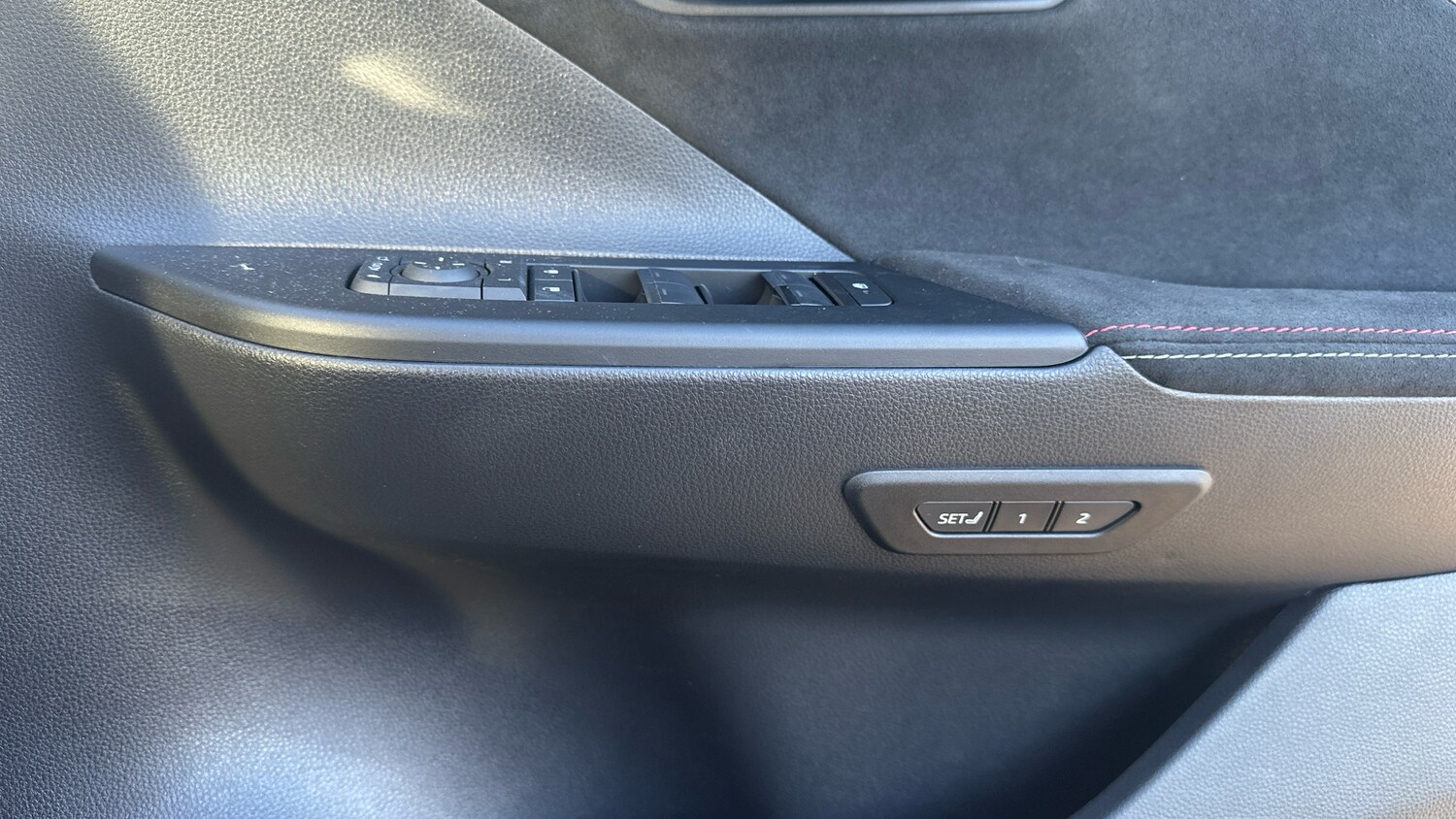 Used Toyota C-HR 2025 for sale - 76859096: Photo 31