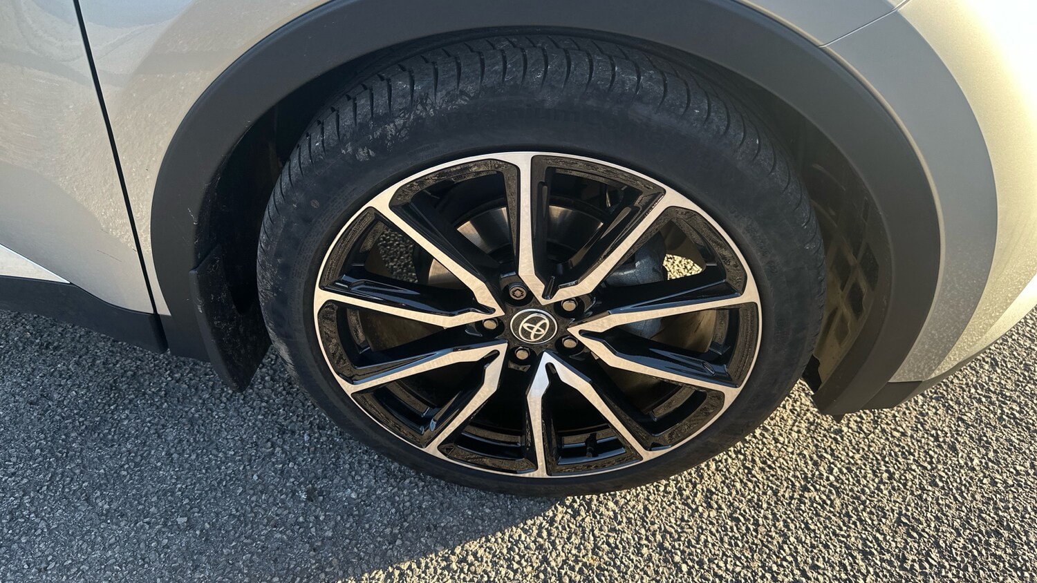 Used Toyota C-HR 2025 for sale - 76859096: Photo 34